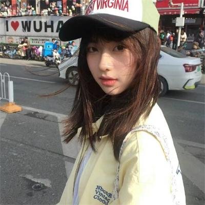 喜欢的人忘记戴眼镜了